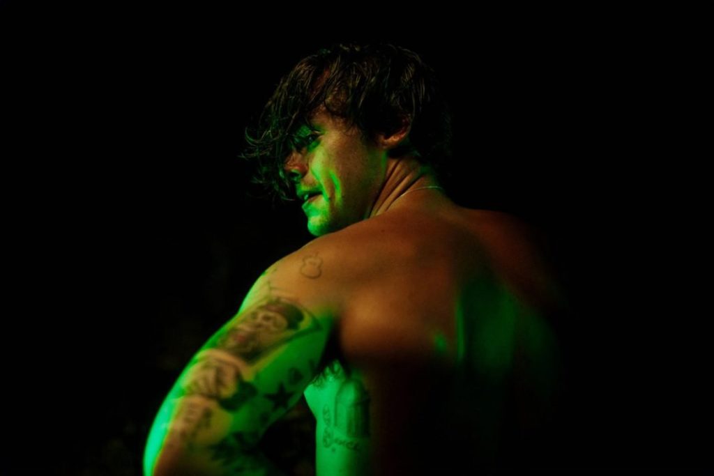 Harry Styles regresa con su nuevo single "Lights Up"