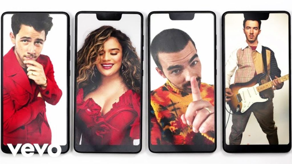 Jonas Brothers y Karol G lanzan su nuevo video de "X"