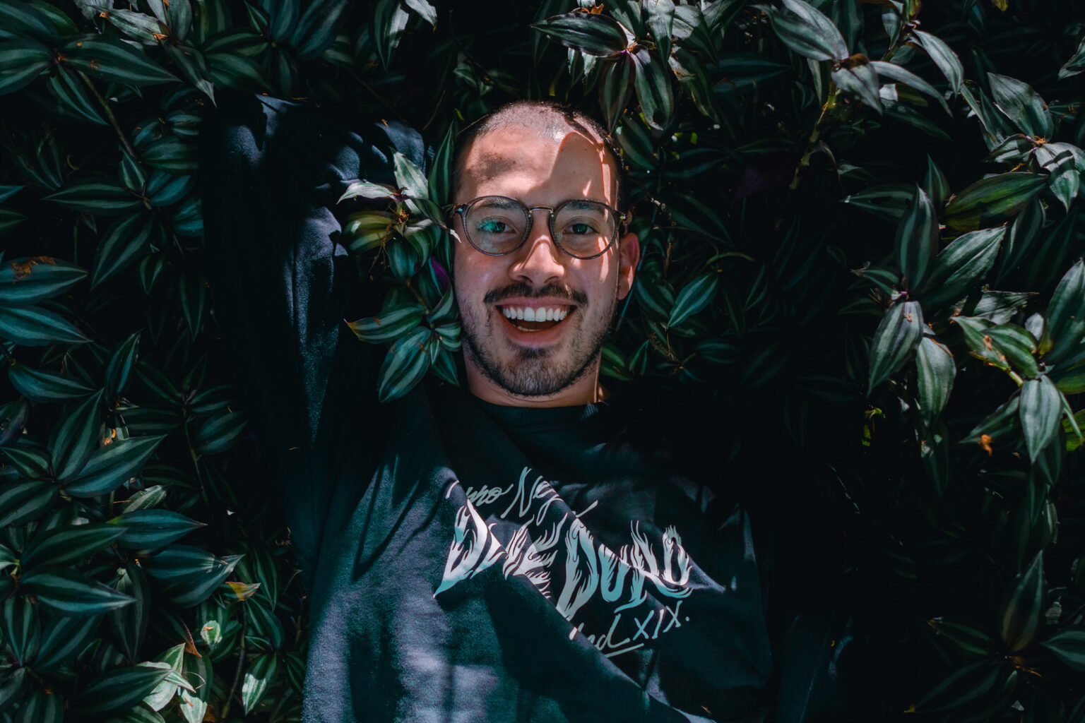 El joven compositor y productor musical colombiano que ya tiene 2 producciones por estrenarse en Netflix
