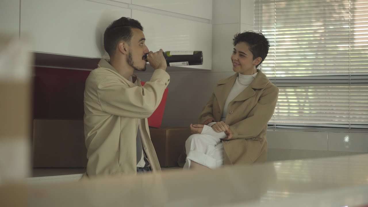Me Dicen JEG y Laura Pérez unen sus voces en “Sin Estrenar”