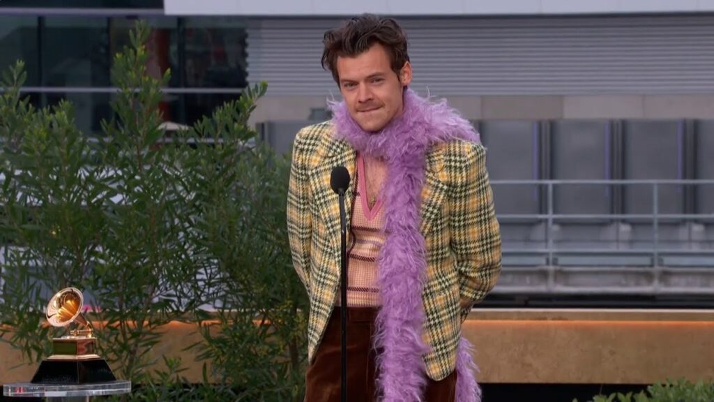 Harry Styles gana "Mejor interpretación pop solista" en los Grammy 2021