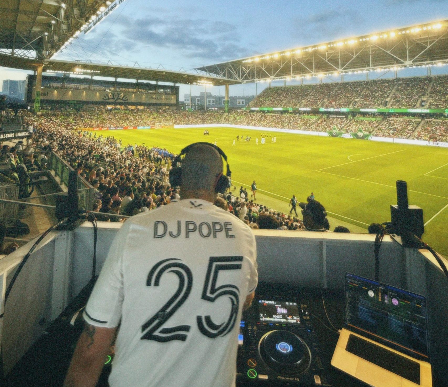 DJ Pope Encendió la Fiesta en el All-Star Game de la MLS 2025 en Austin, Texas