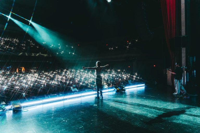 Hamilton anuncia gira nacional por Colombia: Fechas, ciudades y cierre en el Movistar Arena